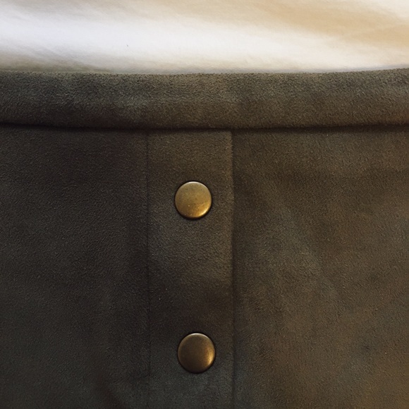 Olive Suede Mini Skirt - Picture 3 of 6